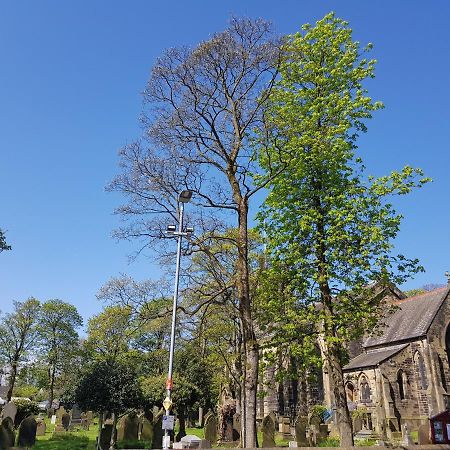 Bluebells At Plover Cottage Lindley Huddersfield Exterior photo